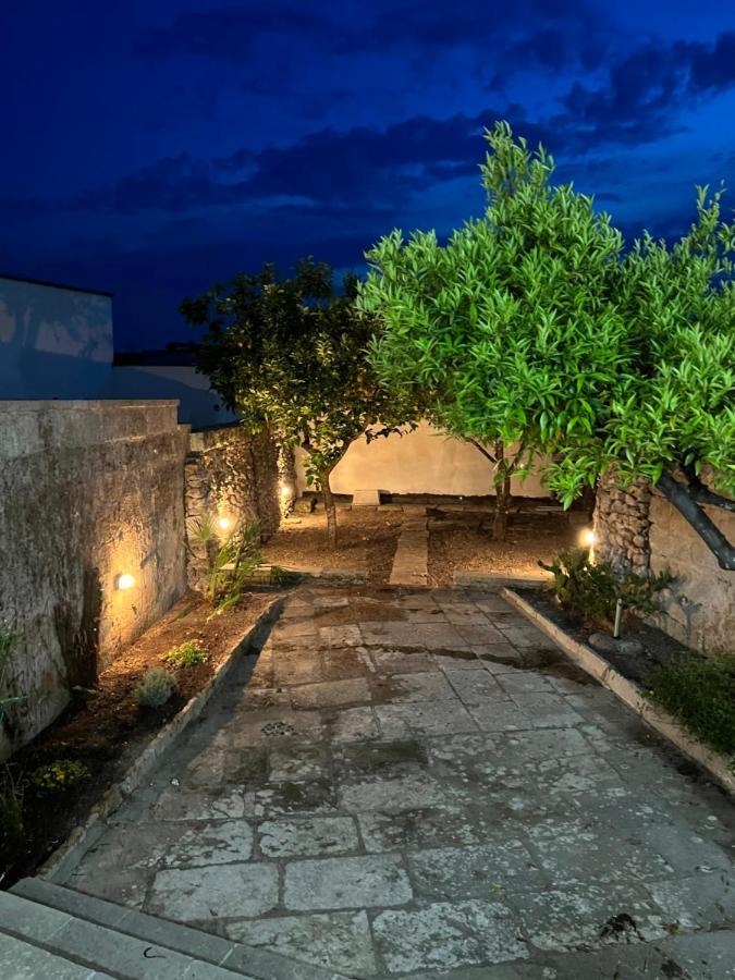 Le Tre Dimore Historic Homes Borgagne Exterior photo